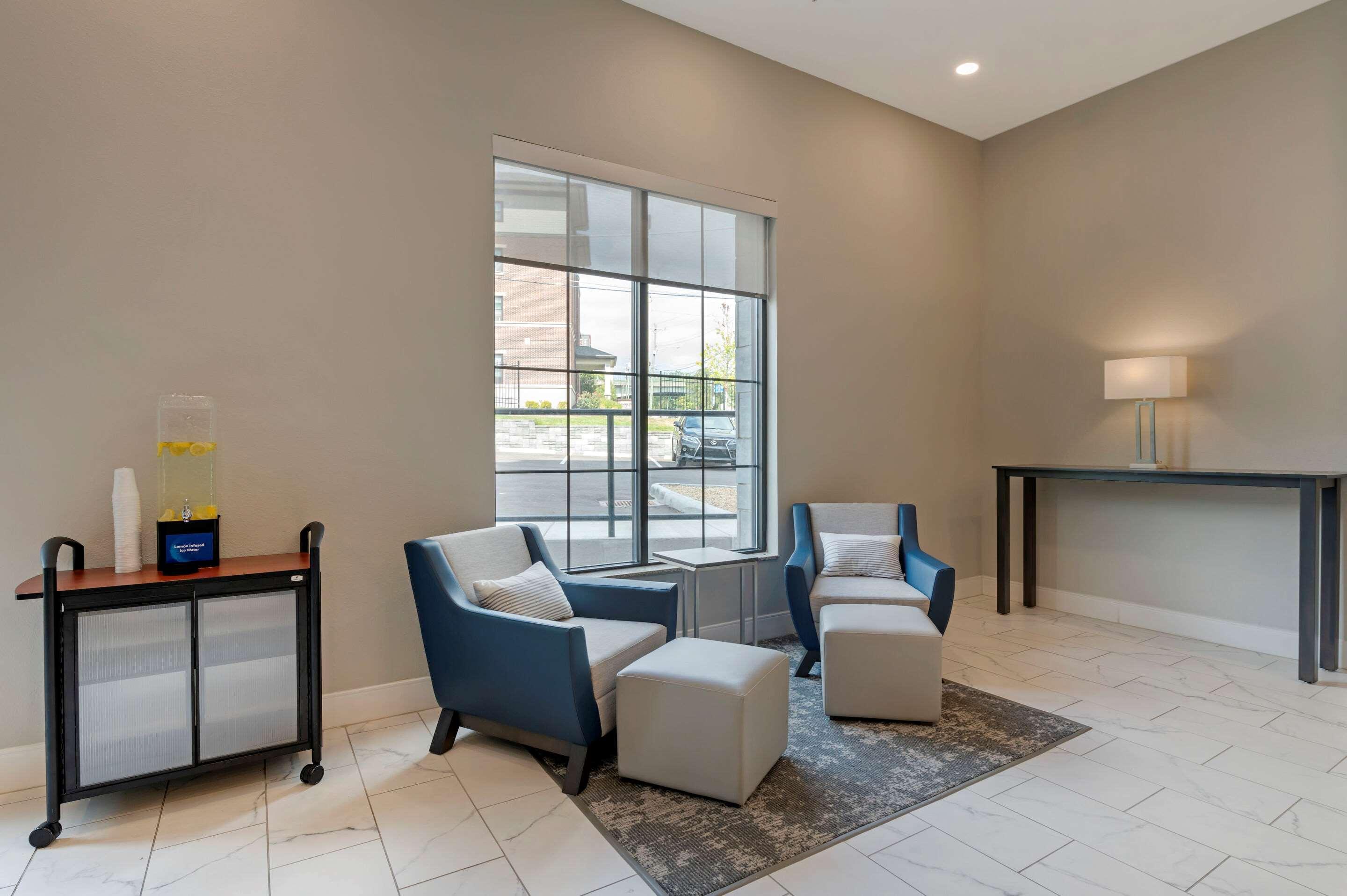 Comfort Suites Cincinnati University - Downtown Luaran gambar