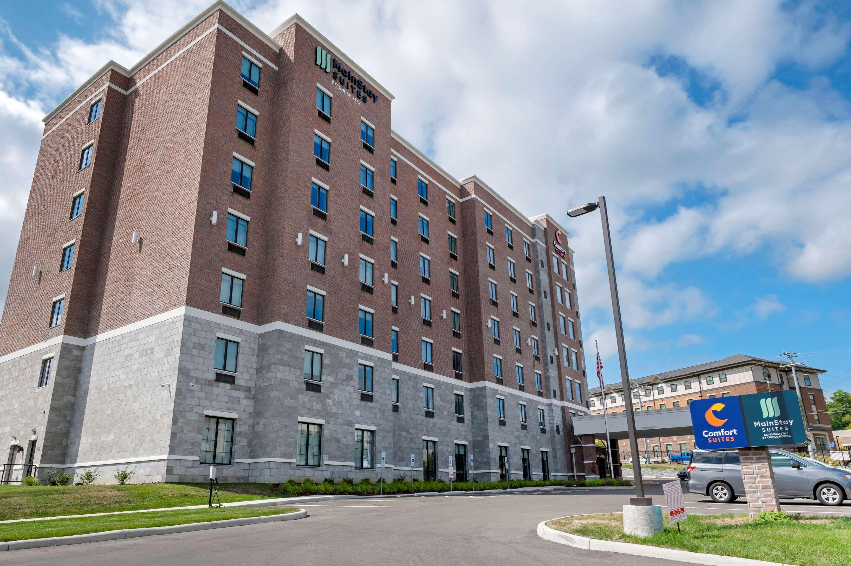 Comfort Suites Cincinnati University - Downtown Luaran gambar