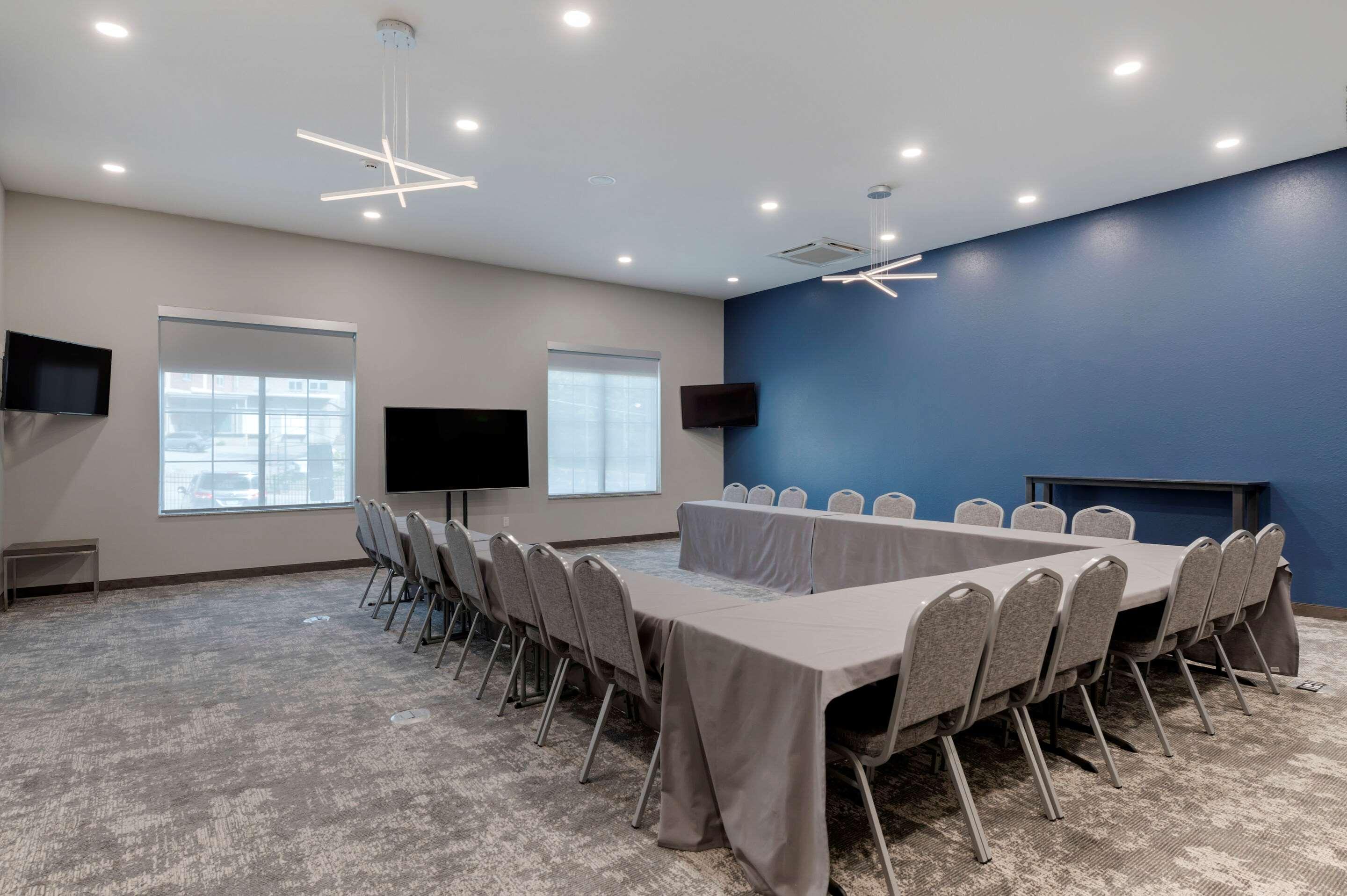 Comfort Suites Cincinnati University - Downtown Luaran gambar