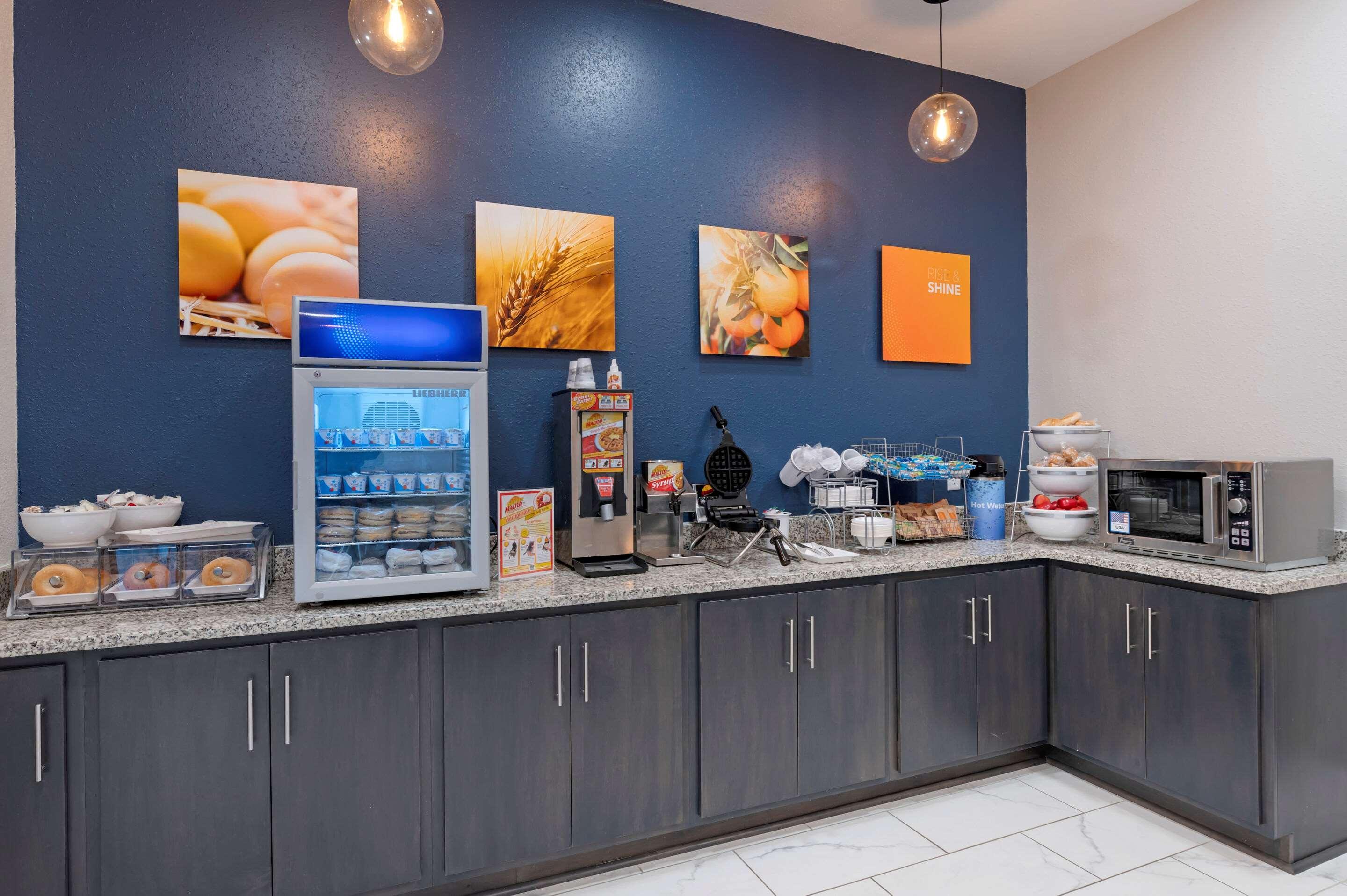 Comfort Suites Cincinnati University - Downtown Luaran gambar