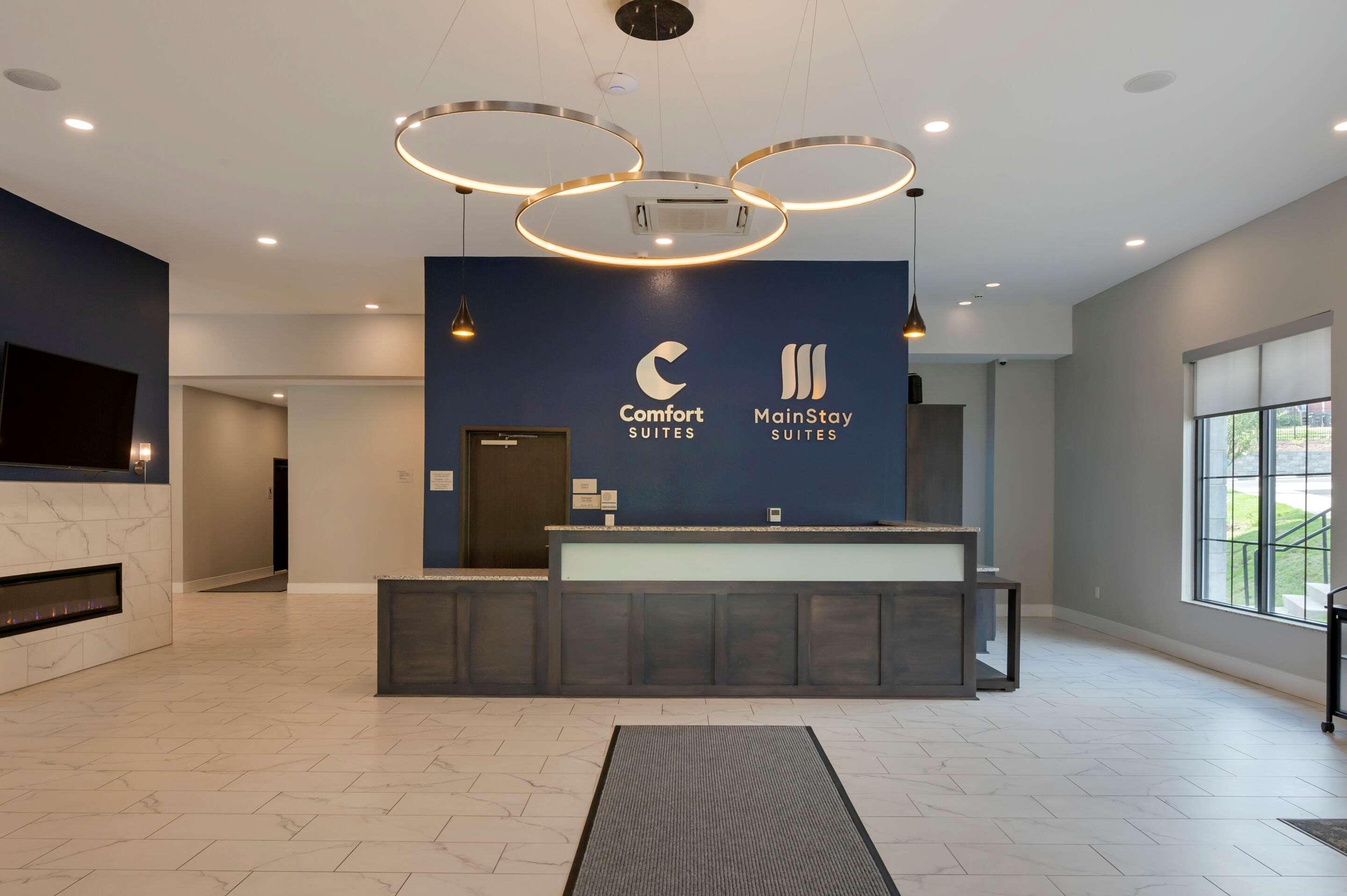 Comfort Suites Cincinnati University - Downtown Luaran gambar