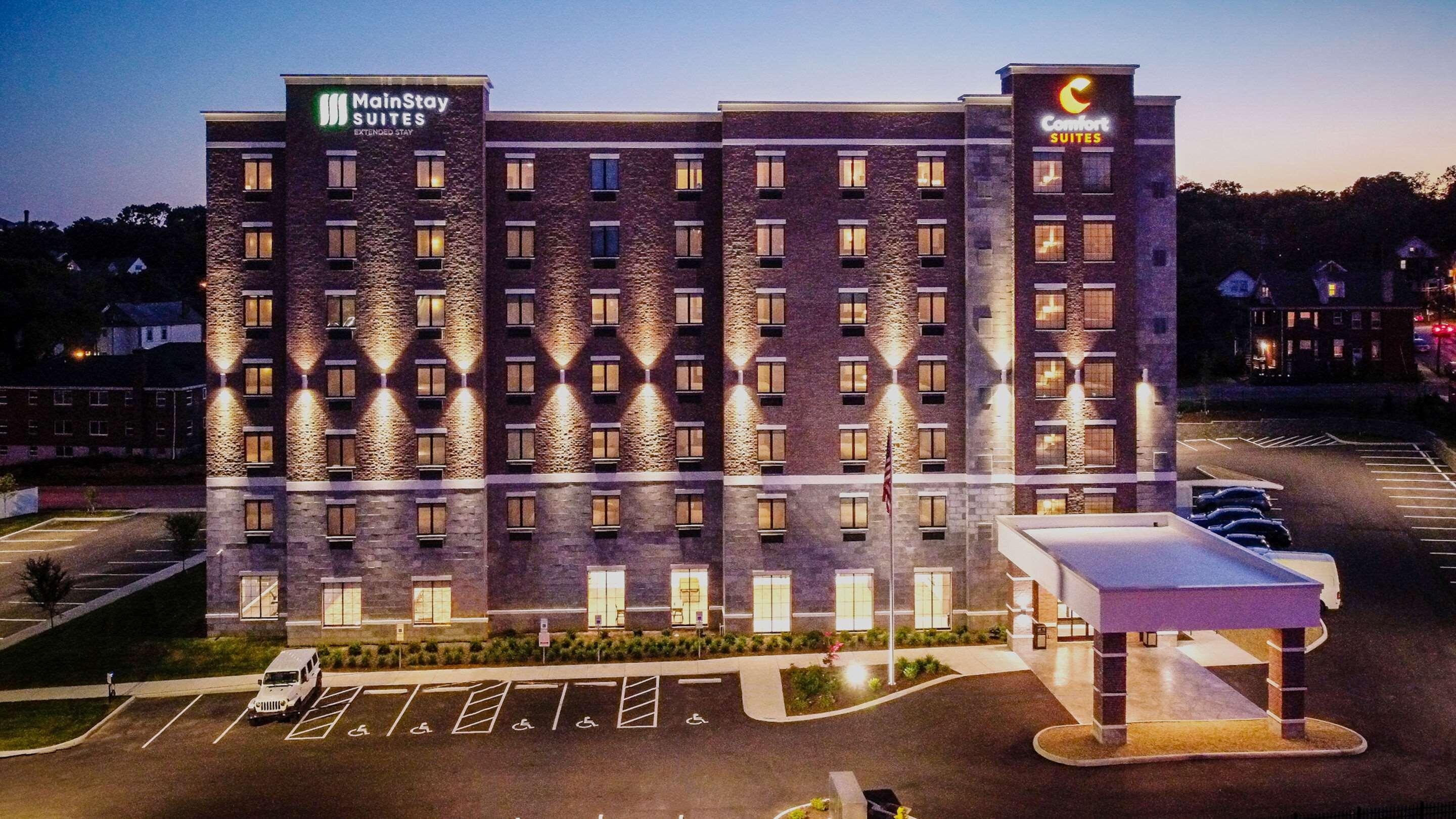 Comfort Suites Cincinnati University - Downtown Luaran gambar